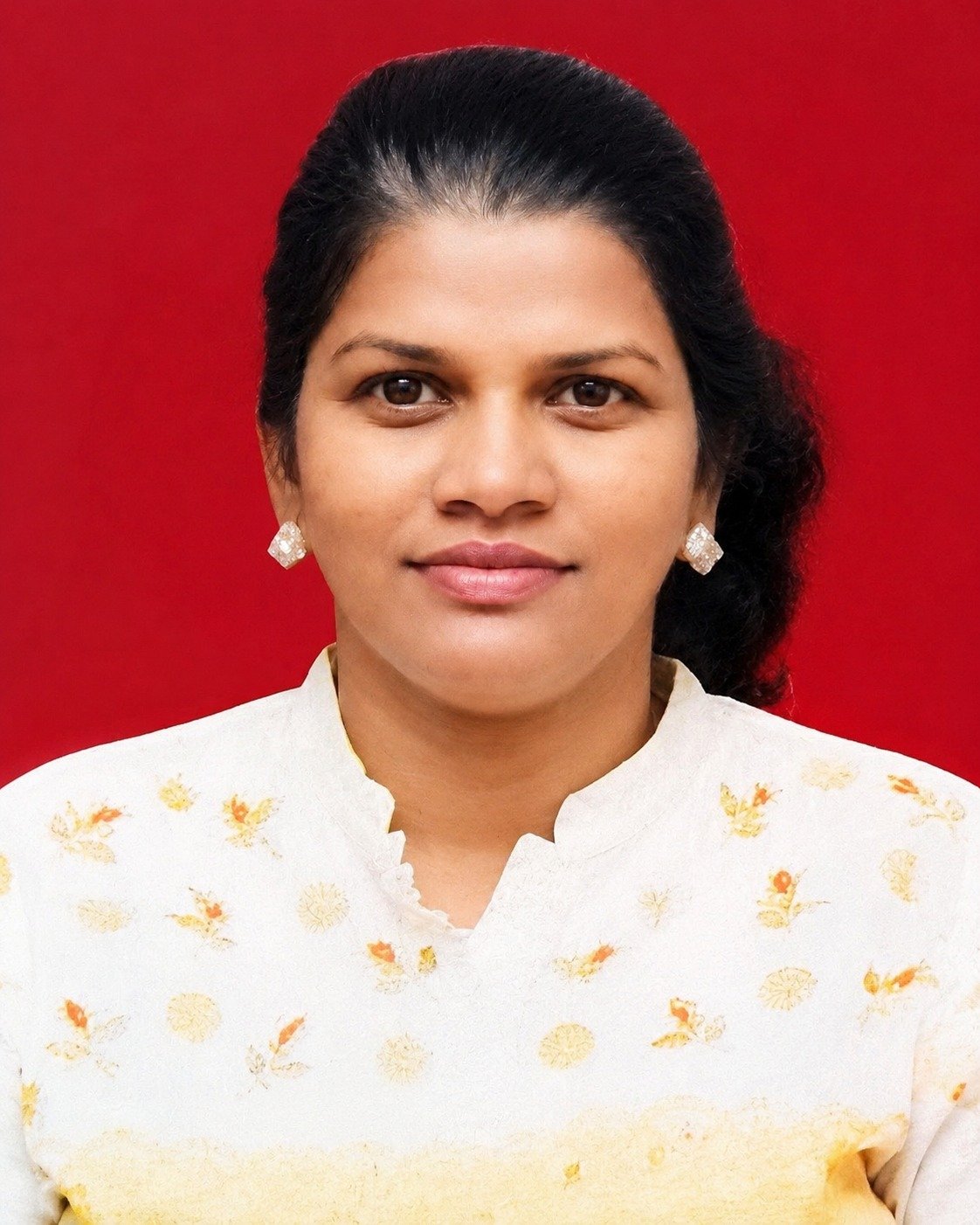 Mrs. Juliana Fernandes